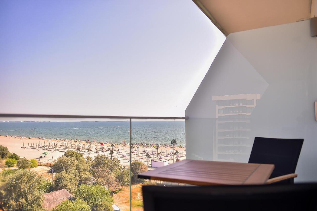 White Tower Private Apartment Beach View Mamaia Exterior photo